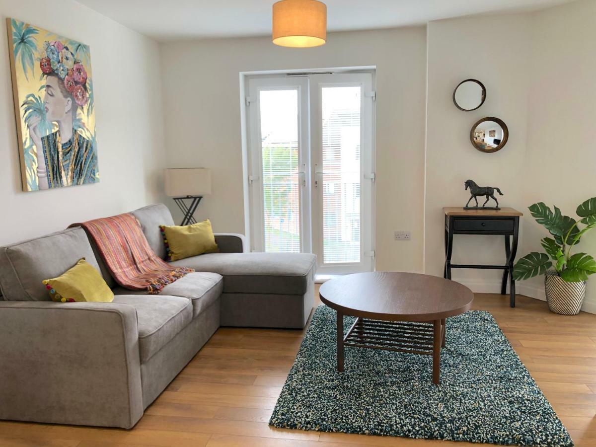 Westlake Apartments 彼得伯勒 外观 照片